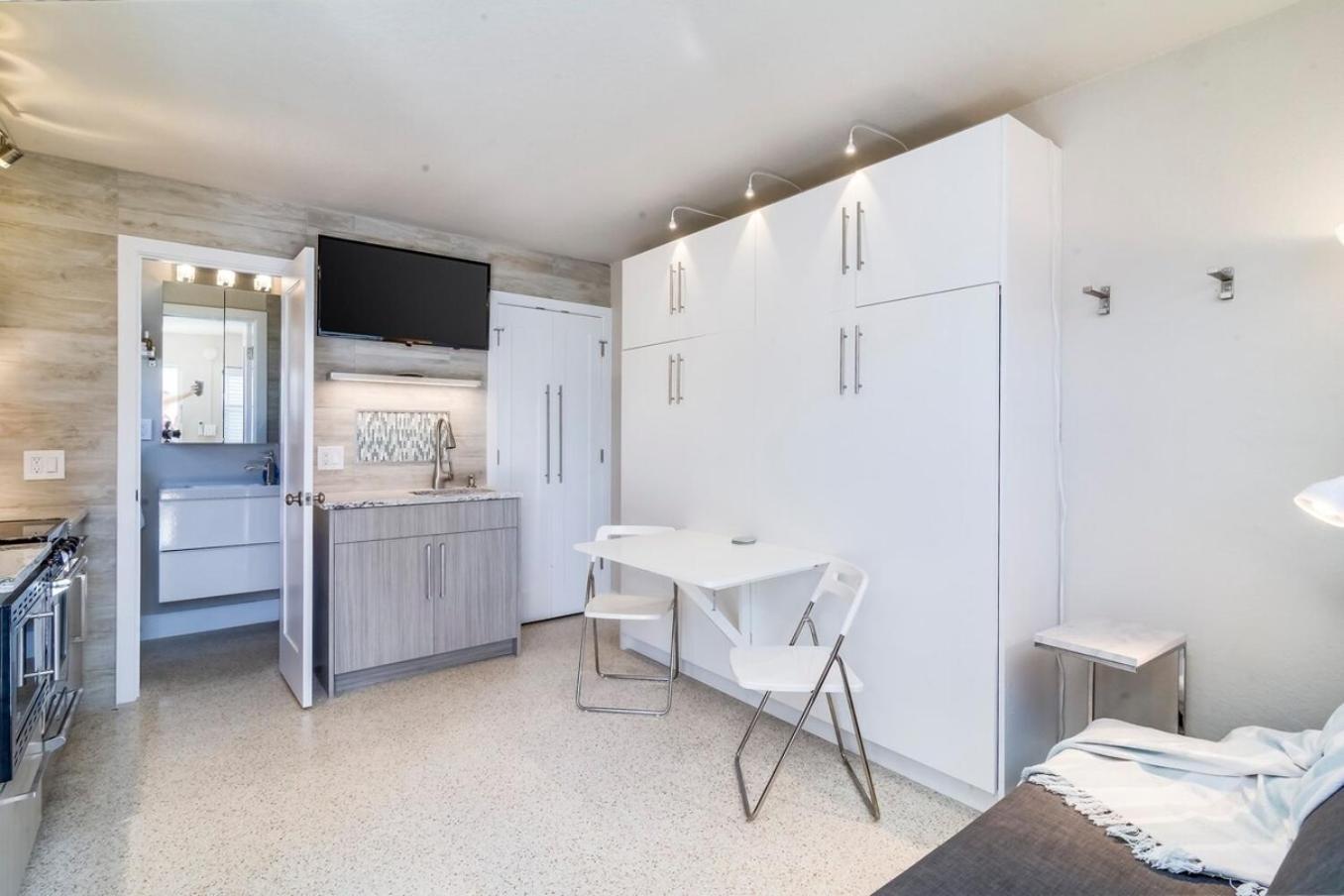 Boutique Vacation Rental Complex At Beach 코코아비치 외부 사진